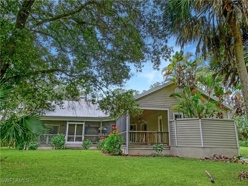 6 Logan Boulevard N Naples FL 34119