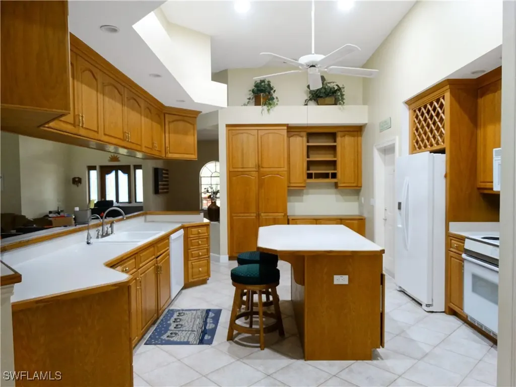 6 Logan Boulevard N Naples FL 34119