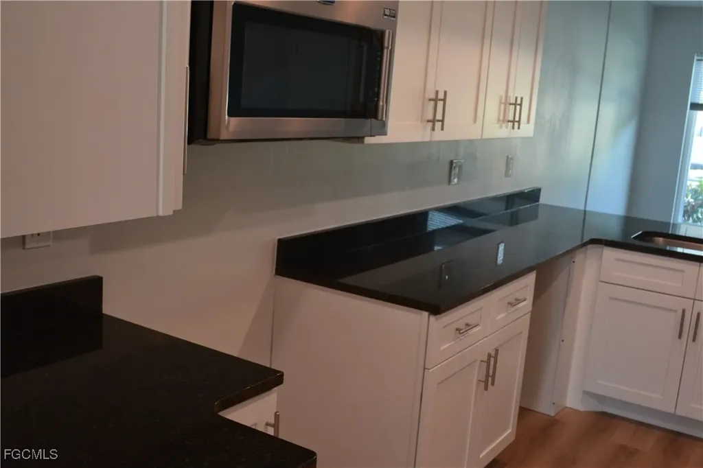 4229 SE 19th Place Cape Coral FL 33904