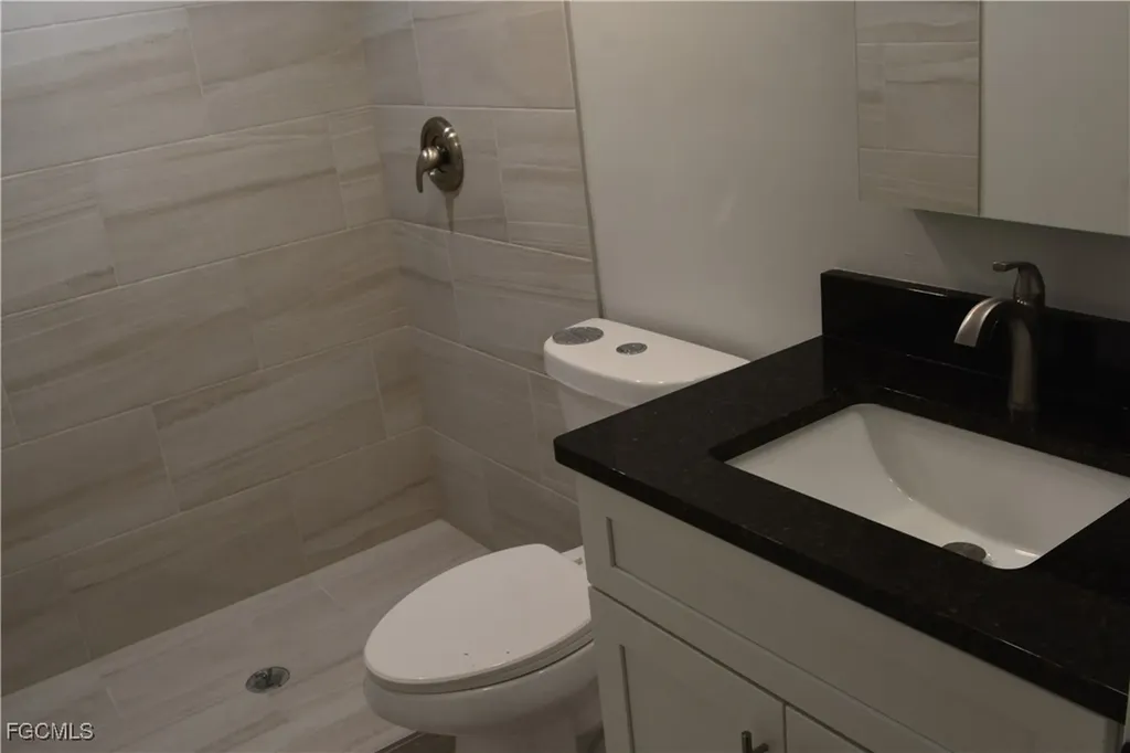 4229 SE 19th Place Cape Coral FL 33904