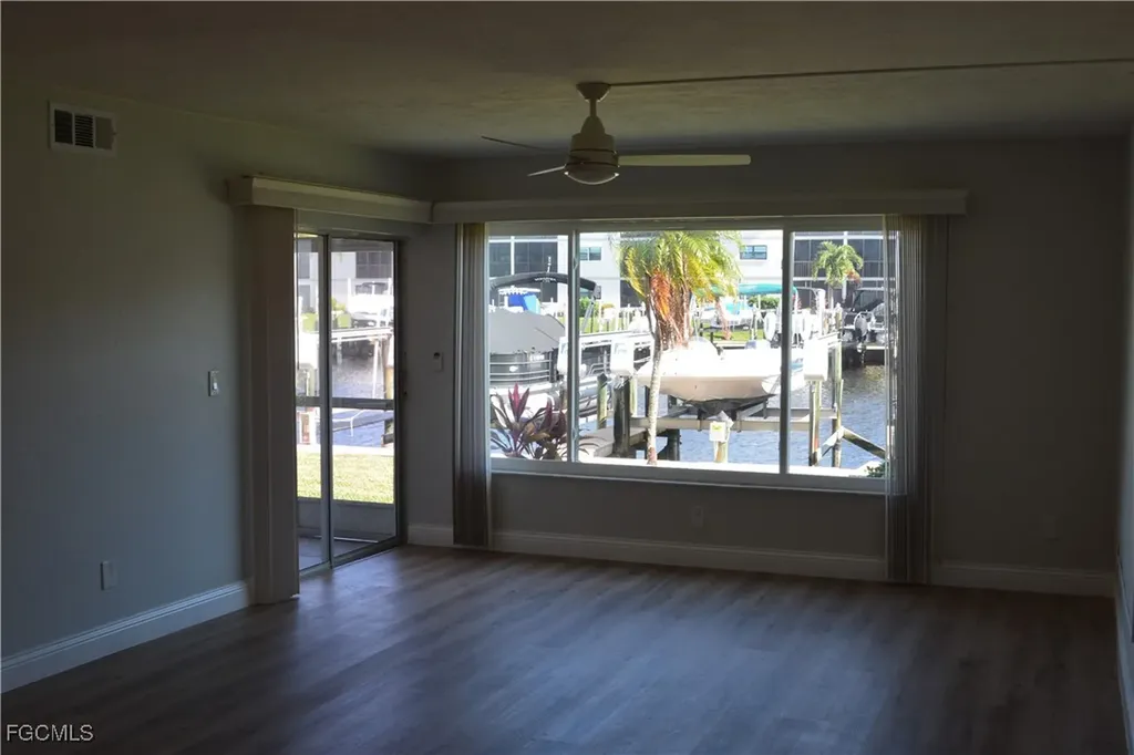 4229 SE 19th Place Cape Coral FL 33904