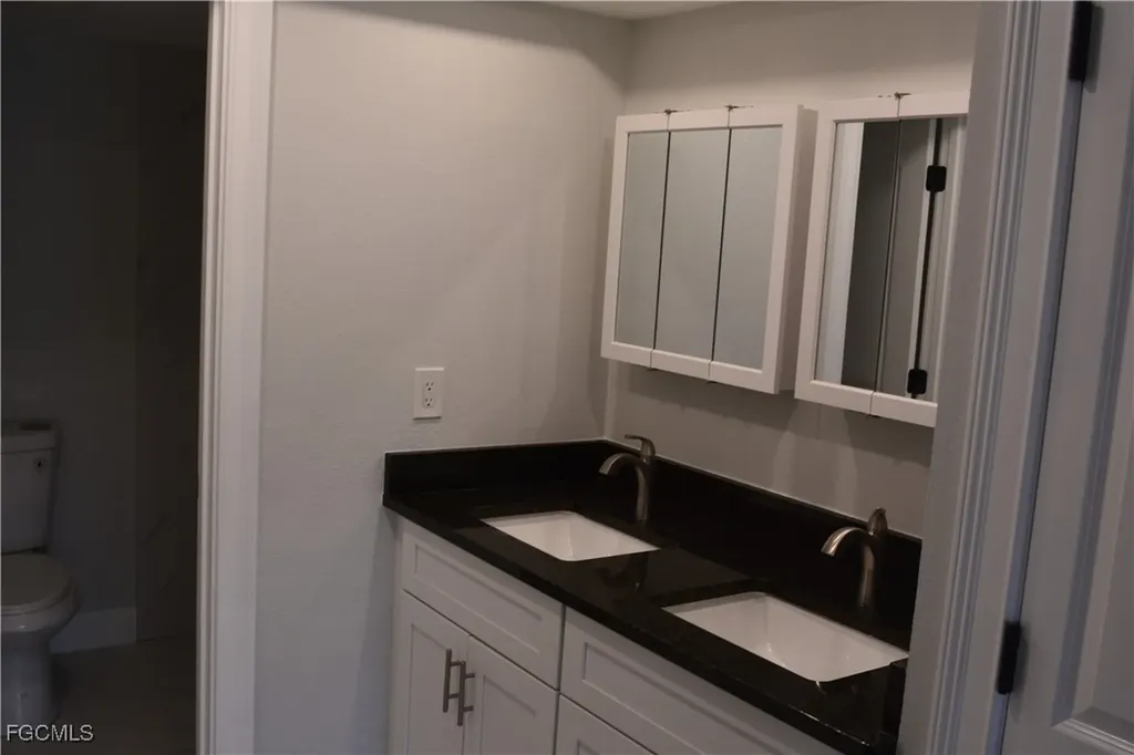 4229 SE 19th Place Cape Coral FL 33904