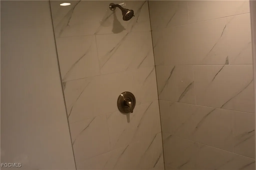 4229 SE 19th Place Cape Coral FL 33904