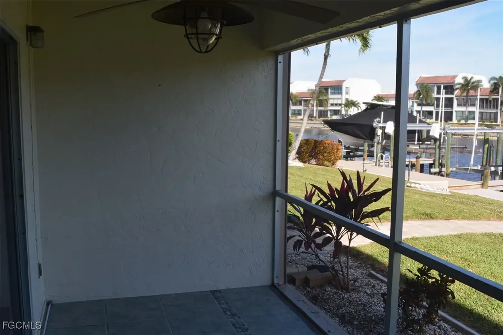 4229 SE 19th Place Cape Coral FL 33904