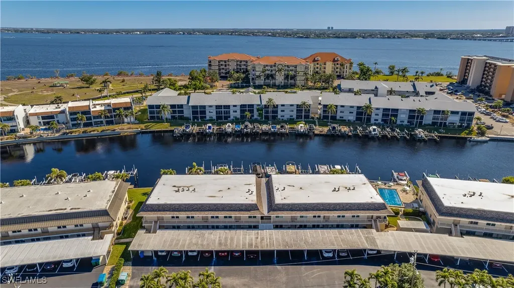 4229 SE 19th Place Cape Coral FL 33904