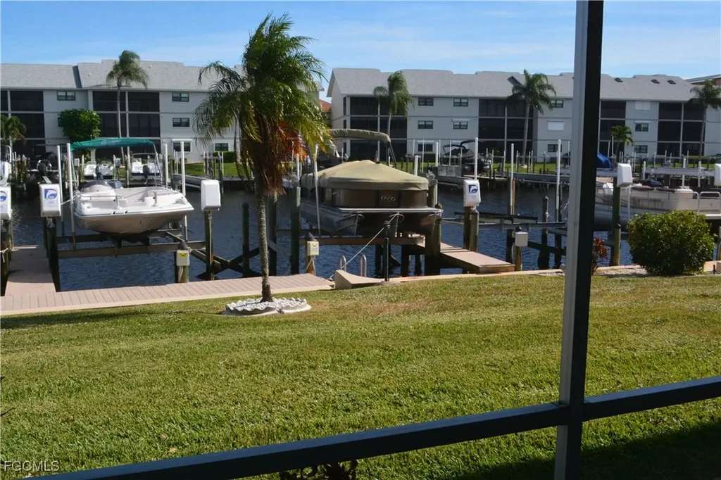 4229 SE 19th Place Cape Coral FL 33904