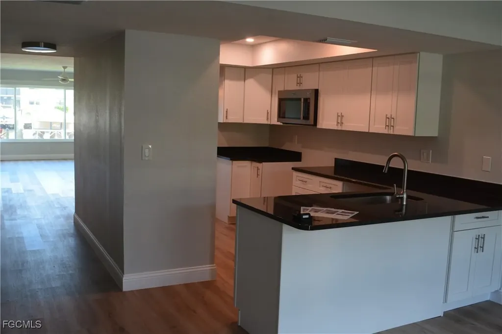 4229 SE 19th Place Cape Coral FL 33904