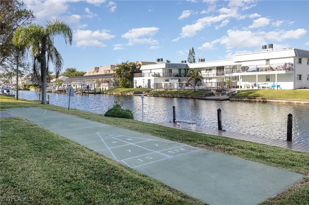 4912 Vincennes Street Cape Coral FL 33904