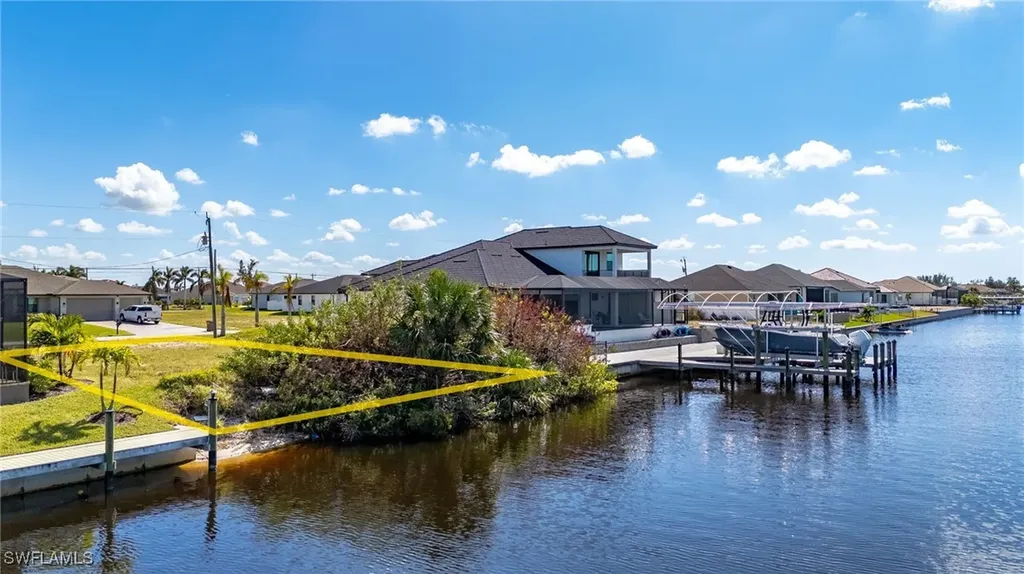 1522 NW 40th Place Cape Coral FL 33993