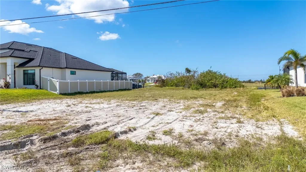 1522 NW 40th Place Cape Coral FL 33993