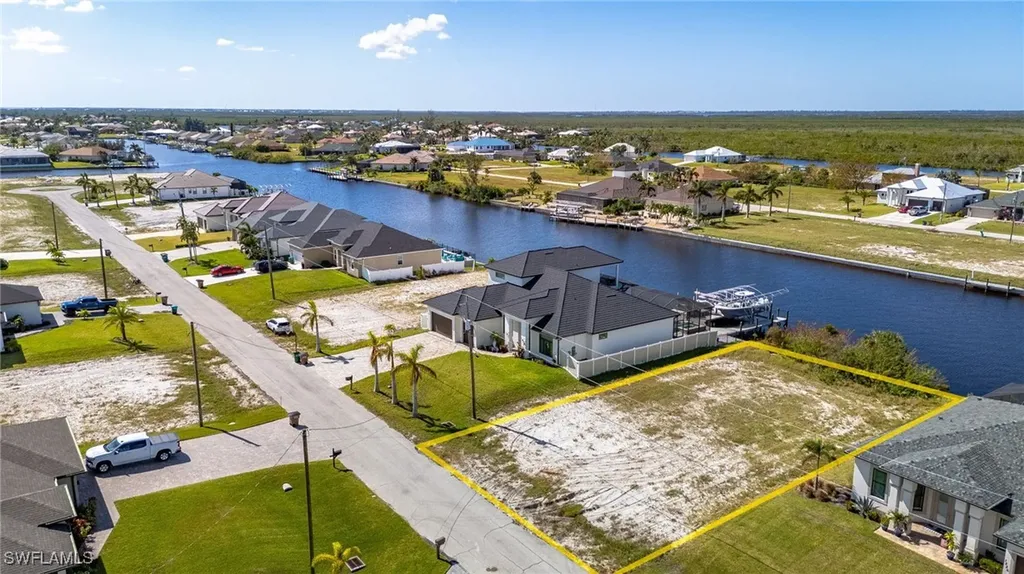 1522 NW 40th Place Cape Coral FL 33993