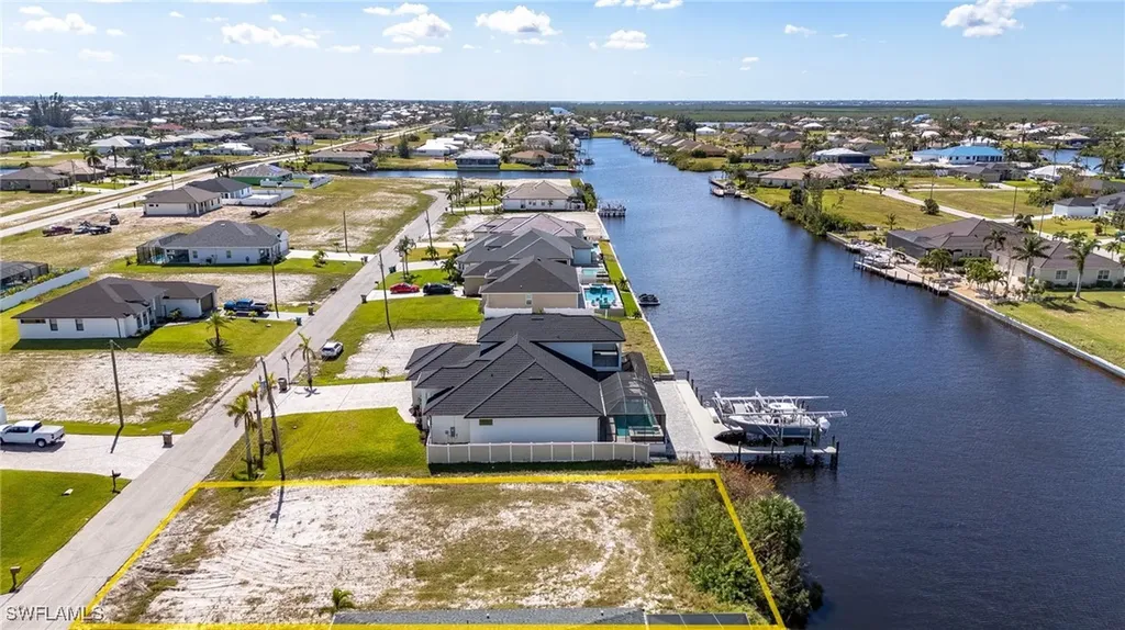 1522 NW 40th Place Cape Coral FL 33993