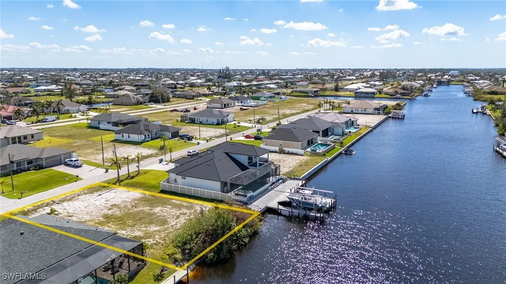 1522 NW 40th Place Cape Coral FL 33993