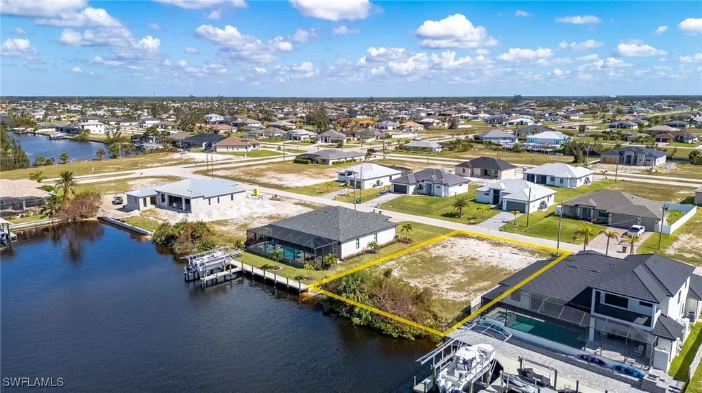 1522 NW 40th Place Cape Coral FL 33993