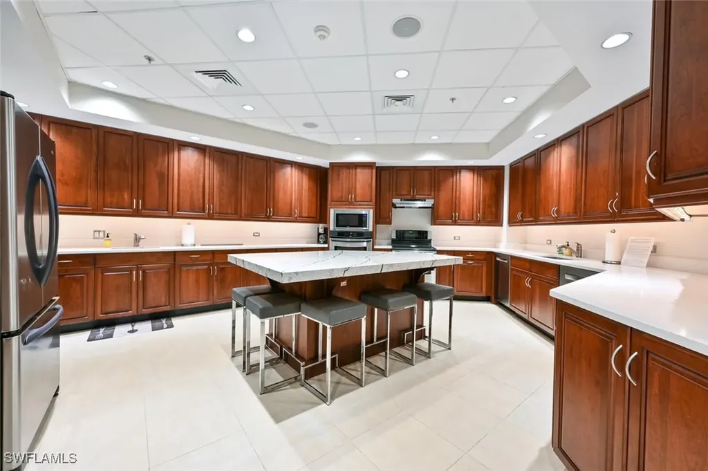 4551 Gulf Shore Boulevard N Naples FL 34103