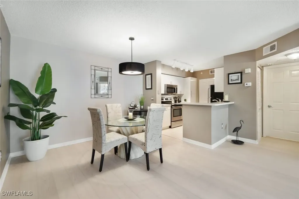 8960 Colonnades Court E Bonita Springs FL 34135