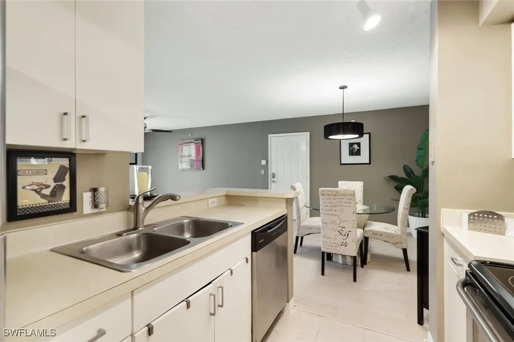 8960 Colonnades Court E Bonita Springs FL 34135