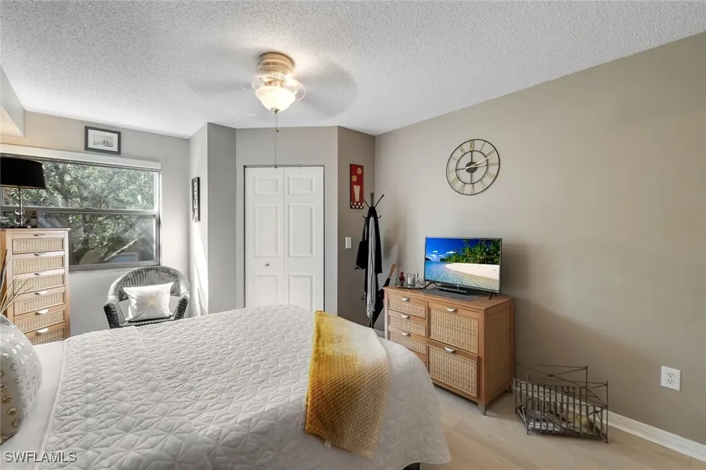8960 Colonnades Court E Bonita Springs FL 34135