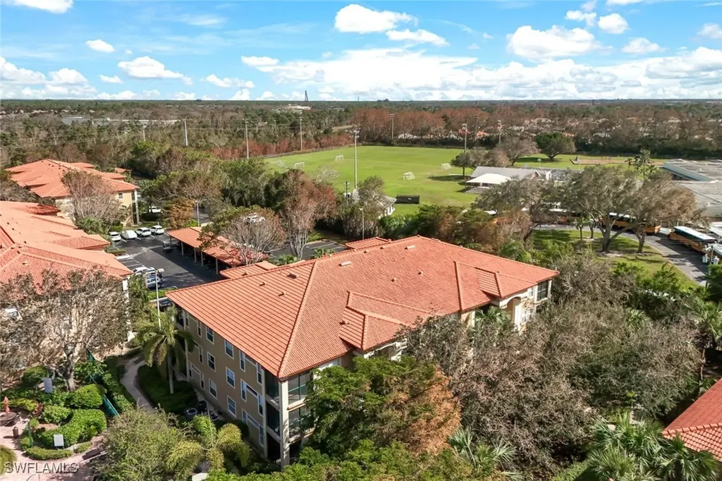 8960 Colonnades Court E Bonita Springs FL 34135
