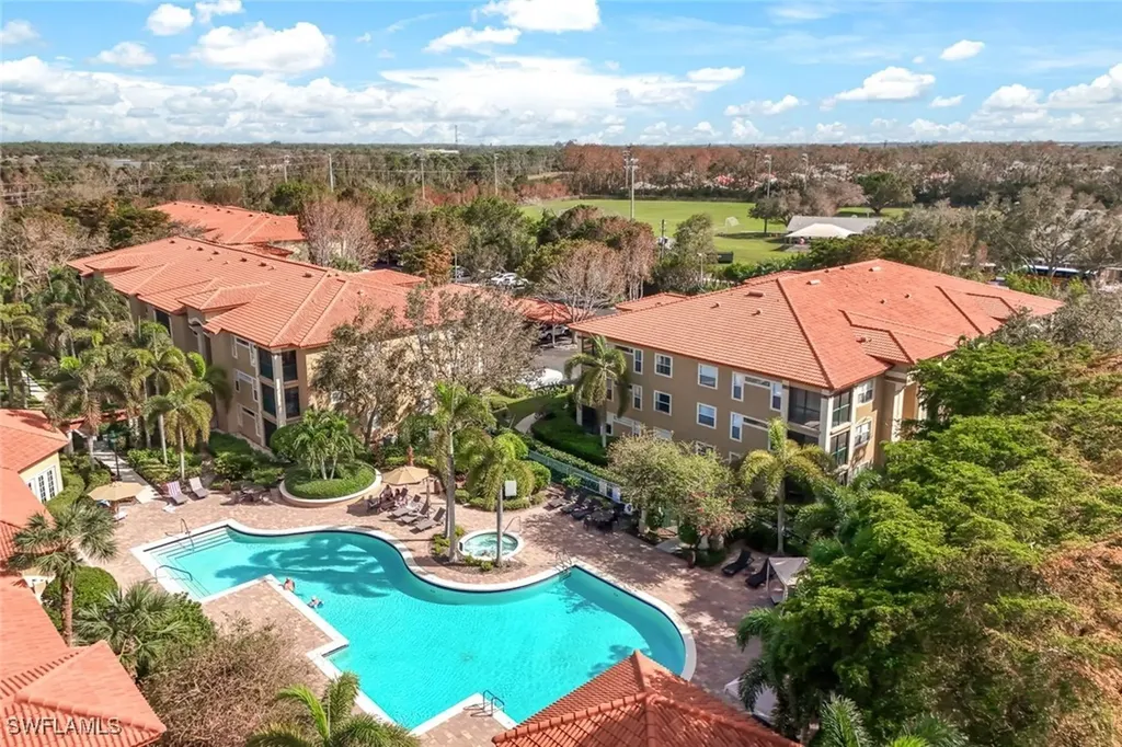 8960 Colonnades Court E Bonita Springs FL 34135