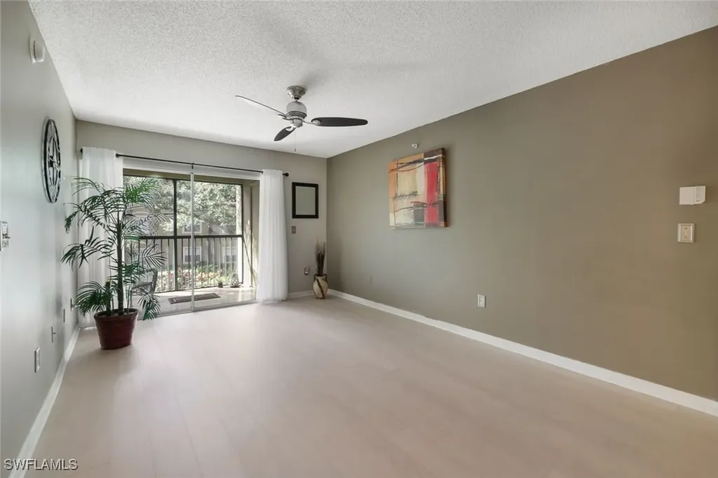 8960 Colonnades Court E Bonita Springs FL 34135