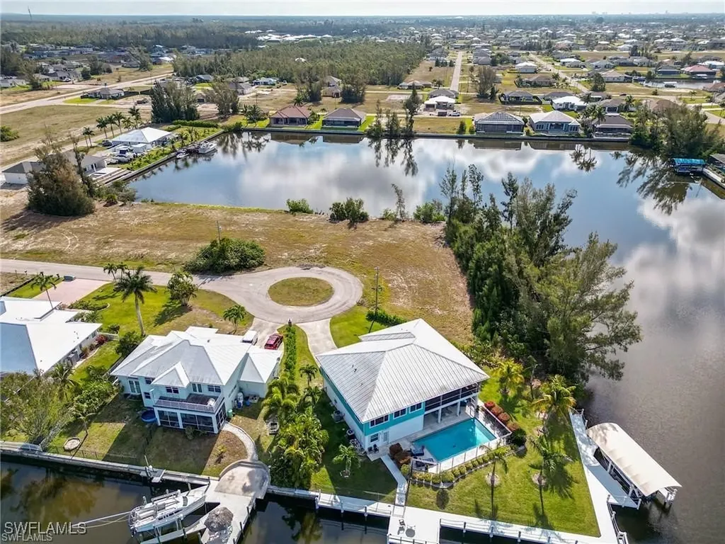 2305 NW 44th Place Cape Coral FL 33993