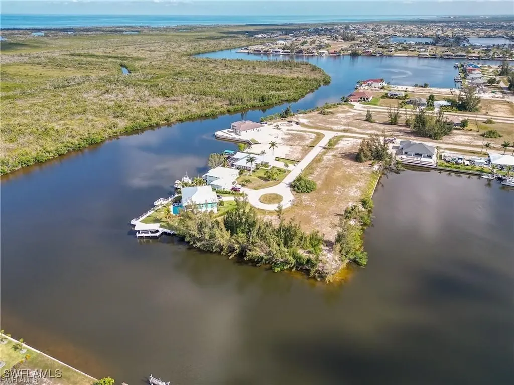 2305 NW 44th Place Cape Coral FL 33993