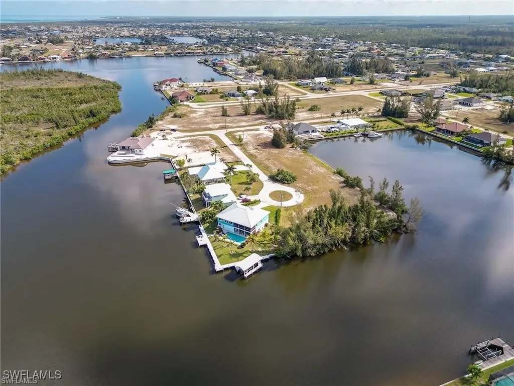 2305 NW 44th Place Cape Coral FL 33993