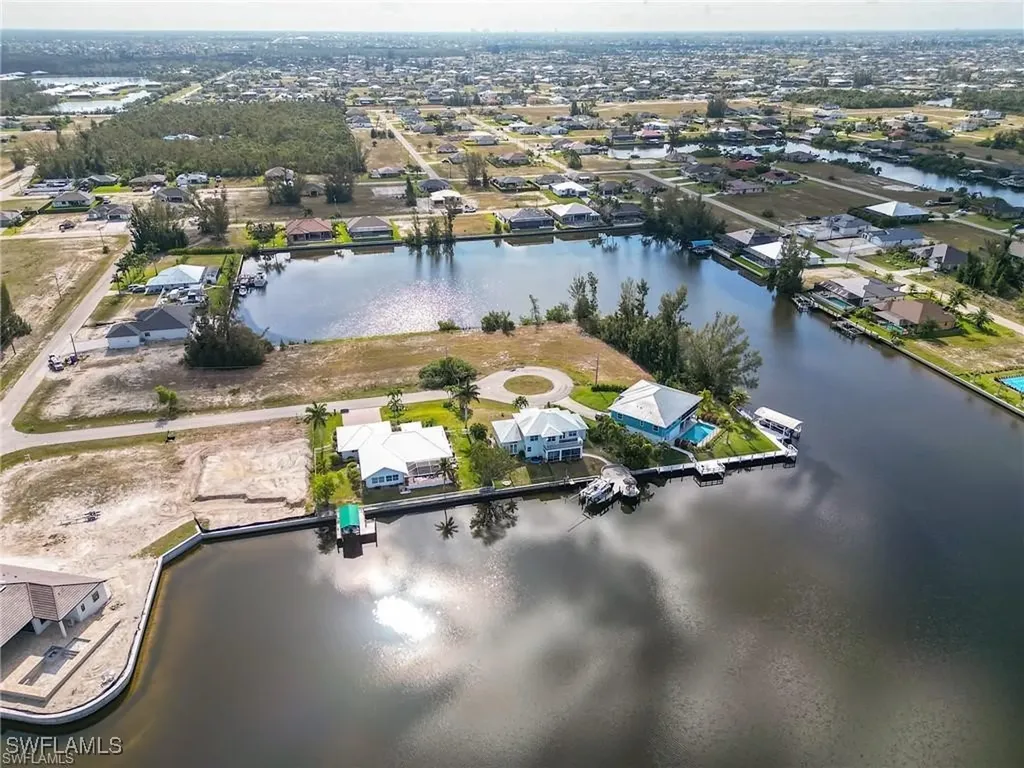 2305 NW 44th Place Cape Coral FL 33993