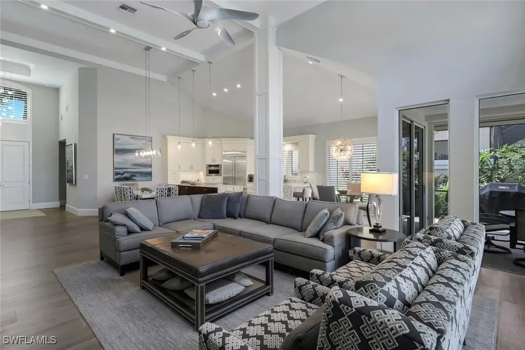 3390 Riviera Lakes Court Bonita Springs FL 34134