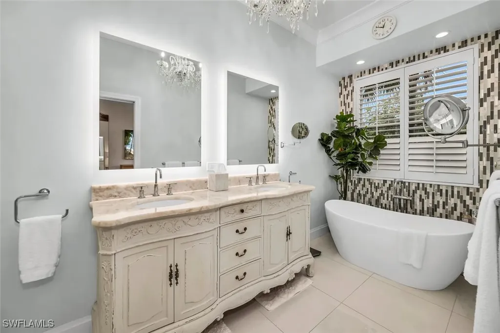 1725 York Island Drive Naples FL 34112