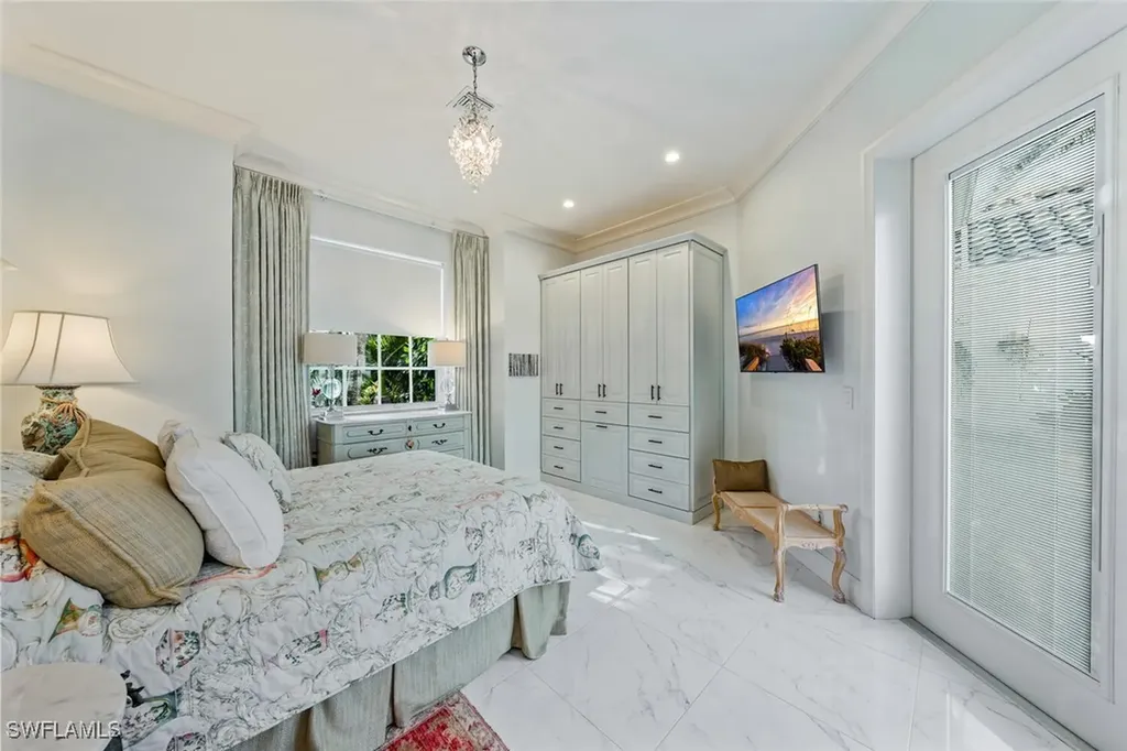 1725 York Island Drive Naples FL 34112