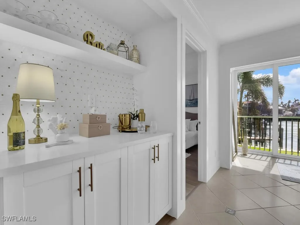 300 Park Shore Drive Naples FL 34103
