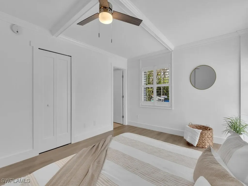 300 Park Shore Drive Naples FL 34103
