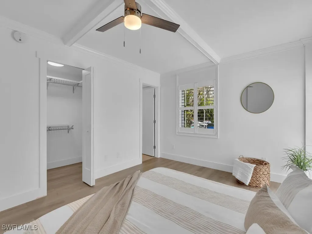 300 Park Shore Drive Naples FL 34103