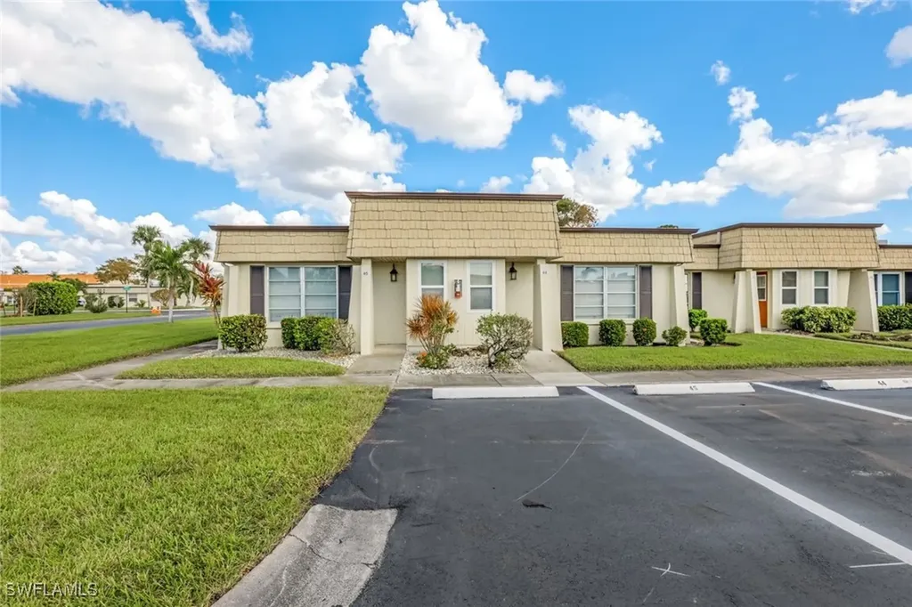 45 Tozer Court Fort Myers FL 33919