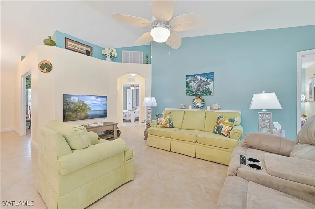 1427 SW 38th Terrace Cape Coral FL 33914