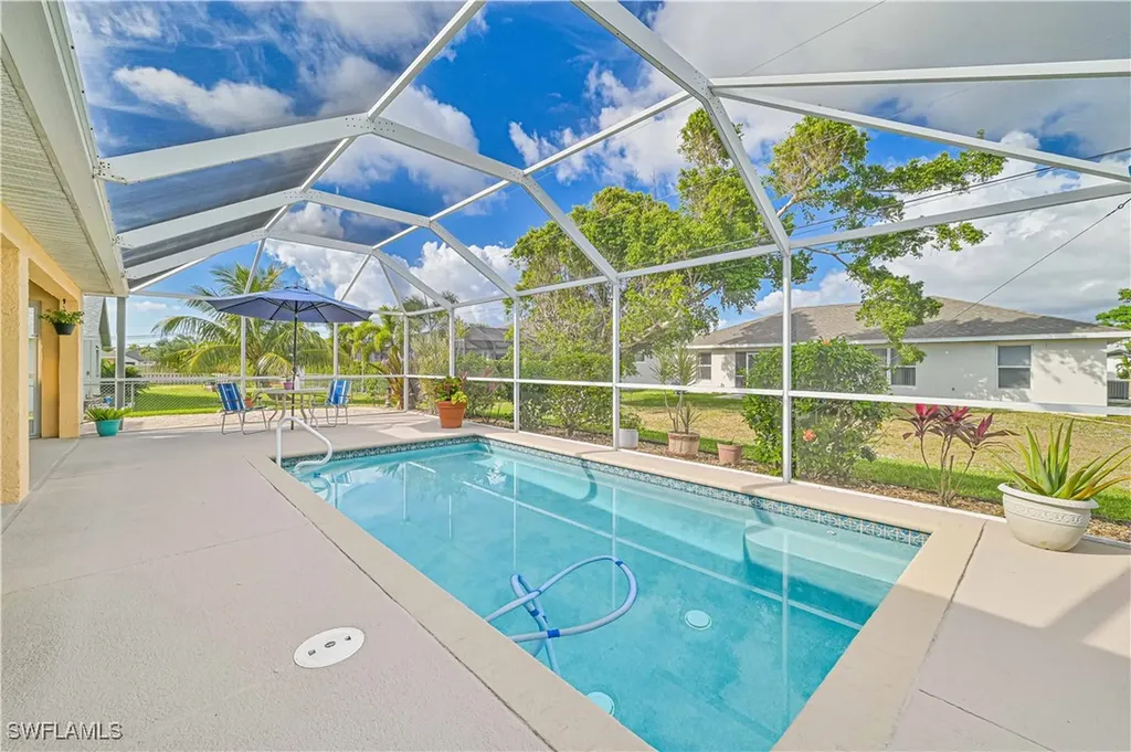 1427 SW 38th Terrace Cape Coral FL 33914