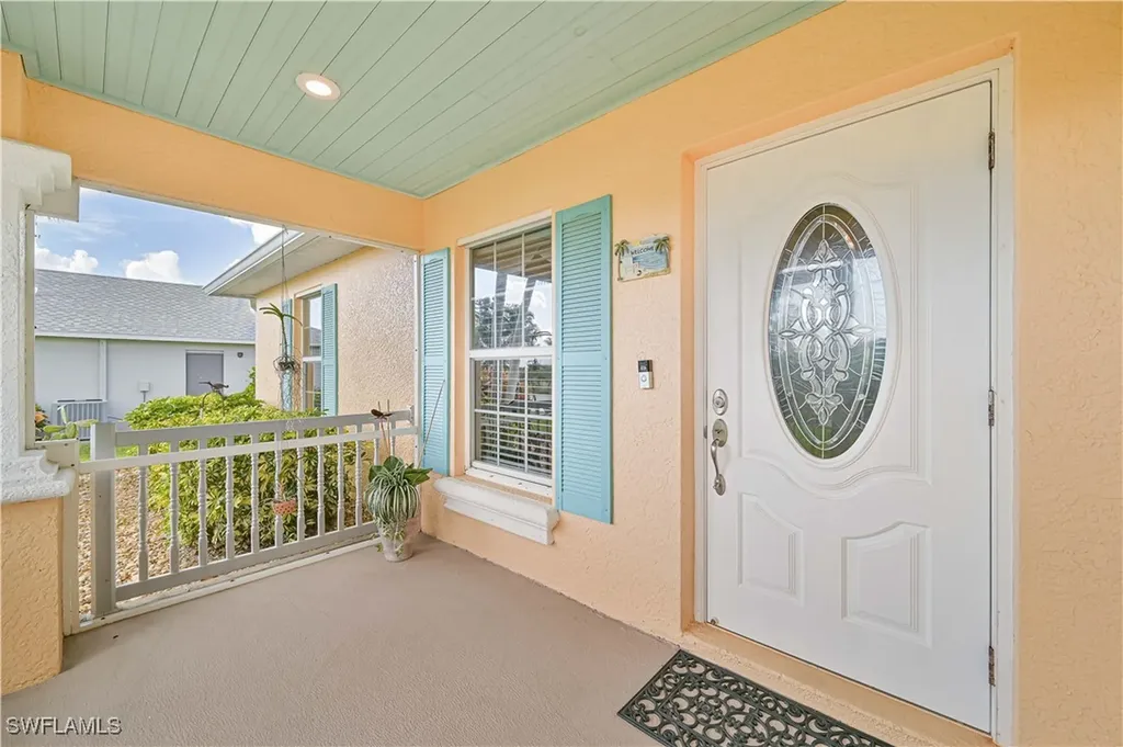 1427 SW 38th Terrace Cape Coral FL 33914