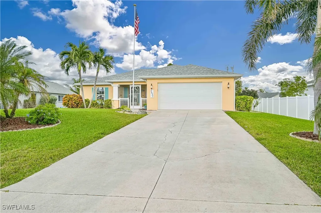 1427 SW 38th Terrace Cape Coral FL 33914
