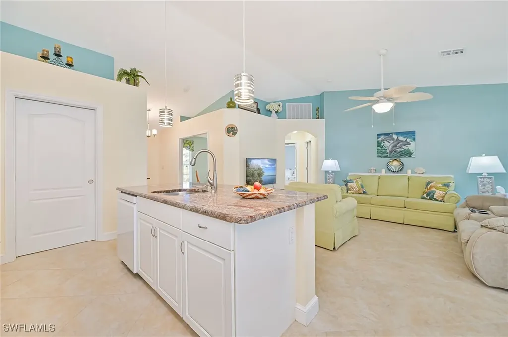 1427 SW 38th Terrace Cape Coral FL 33914
