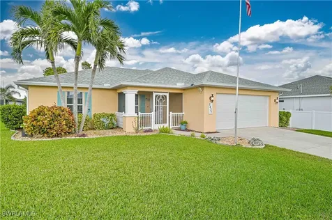 1427 SW 38th Terrace Cape Coral FL 33914