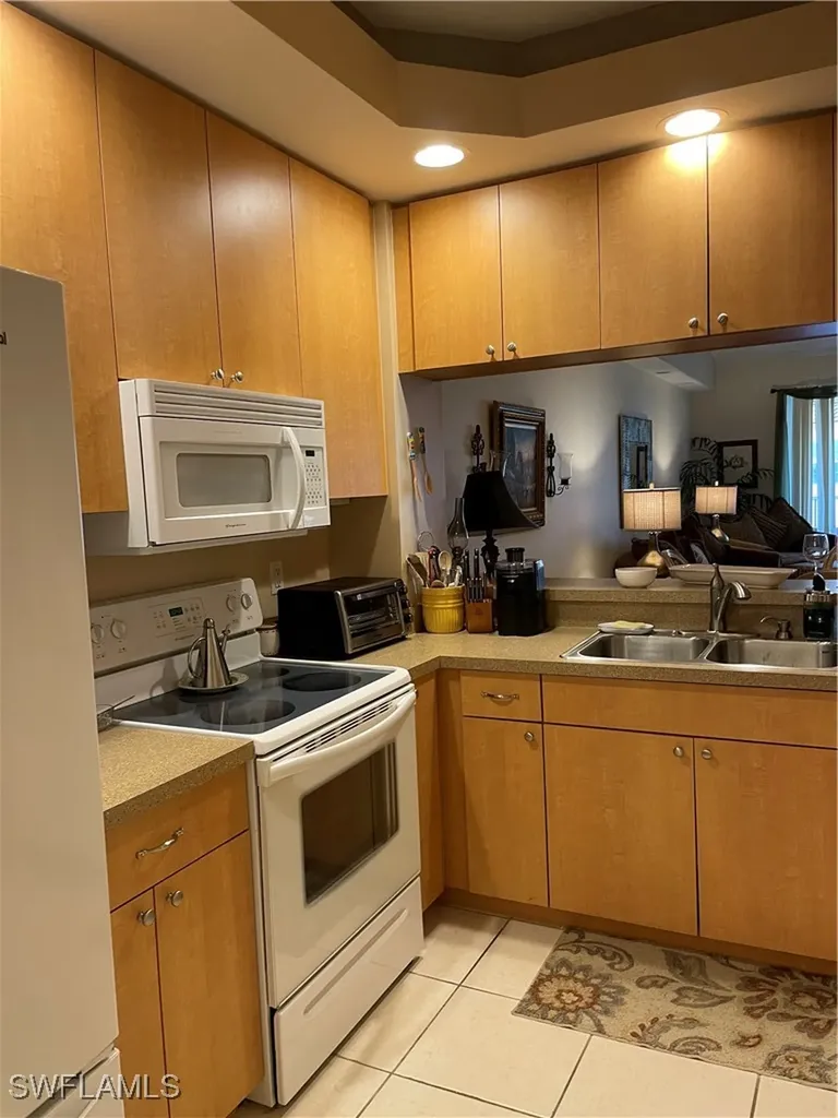 1105 Van Loon Commons Circle Cape Coral FL 33909