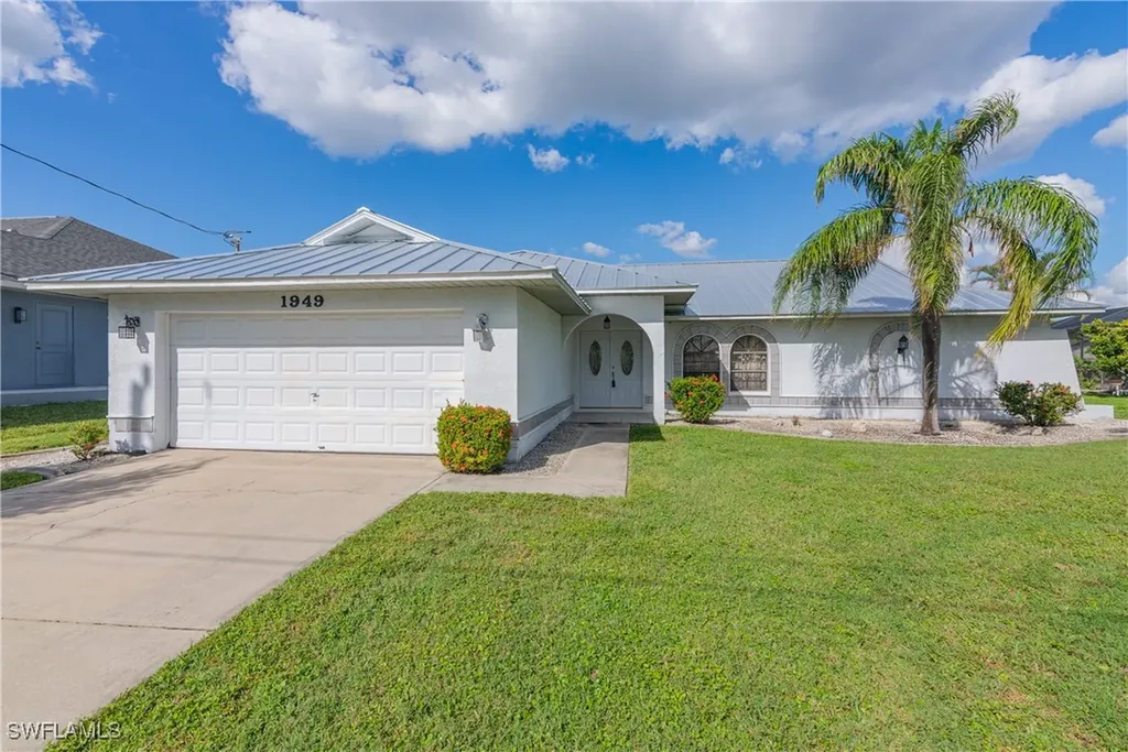 1949 SE 31st Street Cape Coral FL 33904