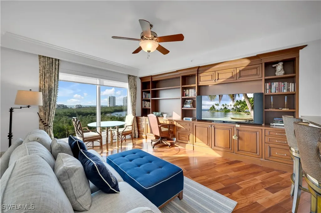7575 Pelican Bay Boulevard Naples FL 34108