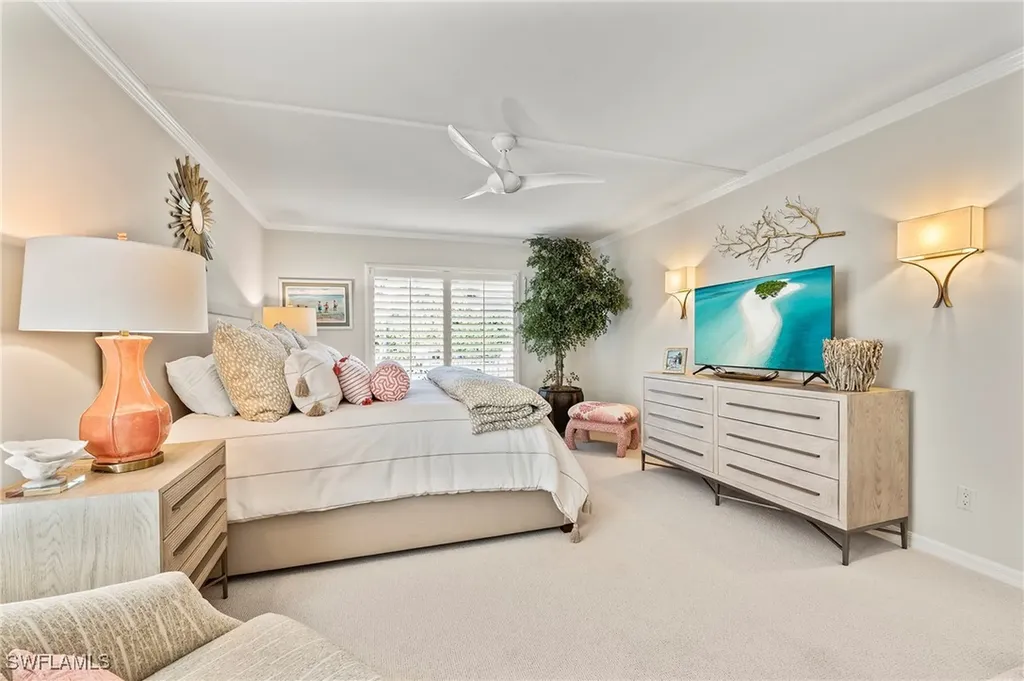 4155 Crayton Road Naples FL 34103