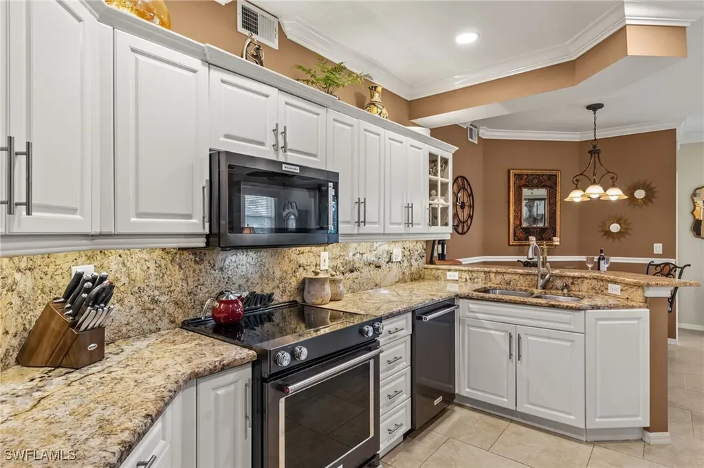 955 Eastham Way Naples FL 34104