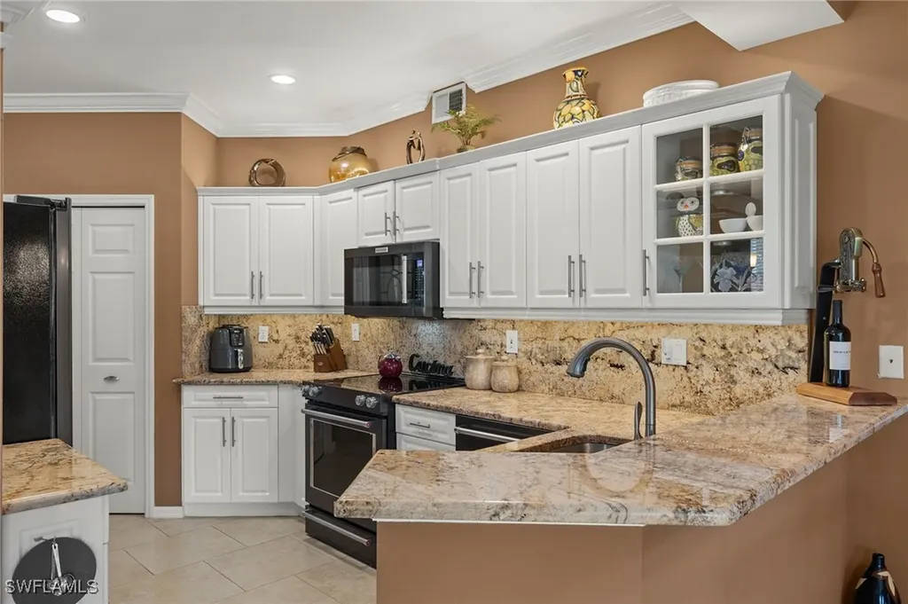 955 Eastham Way Naples FL 34104