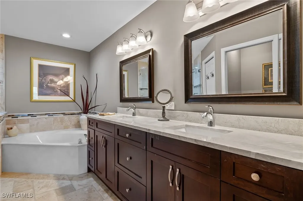 955 Eastham Way Naples FL 34104