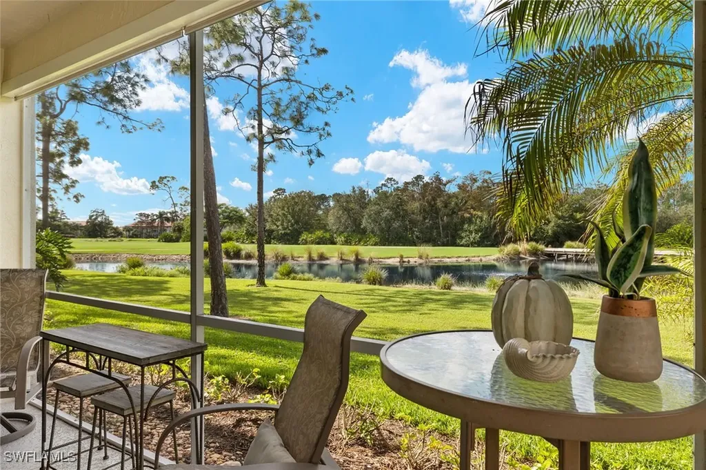 955 Eastham Way Naples FL 34104
